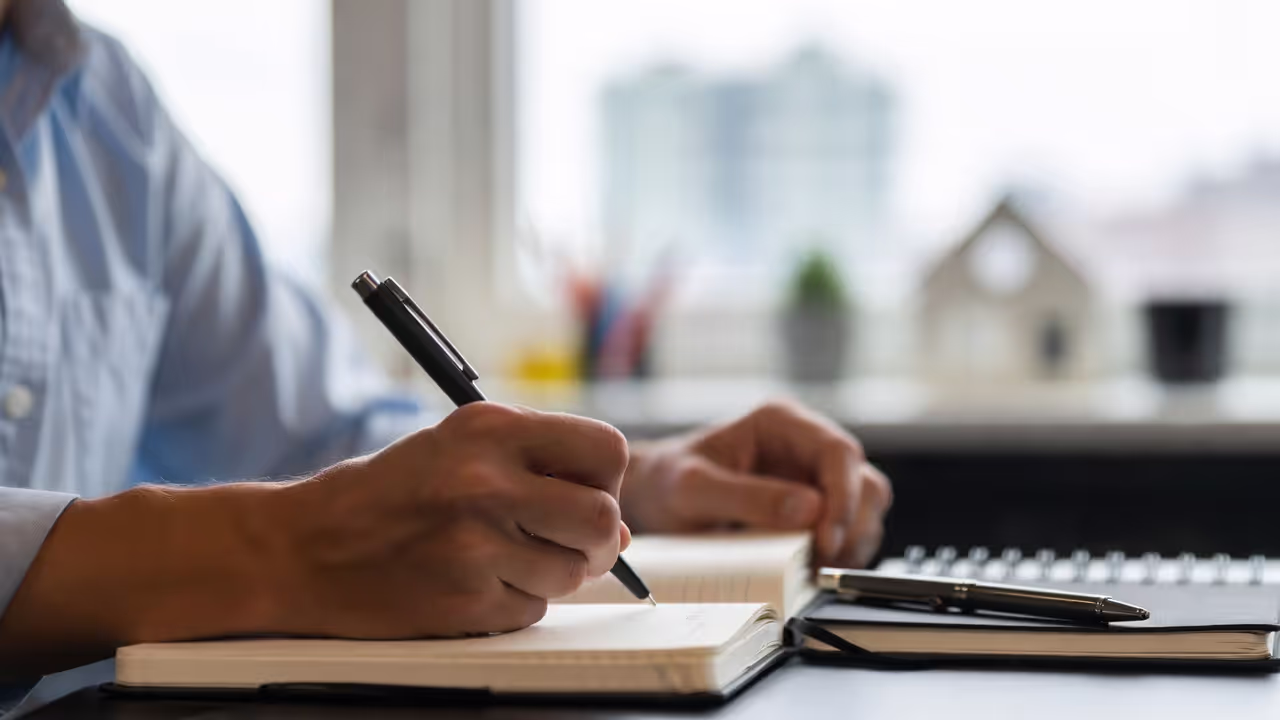 Mental self soothing strategies with journaling